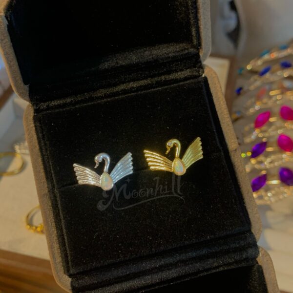 Barbie Swan Lake Crown Ring - Image 7